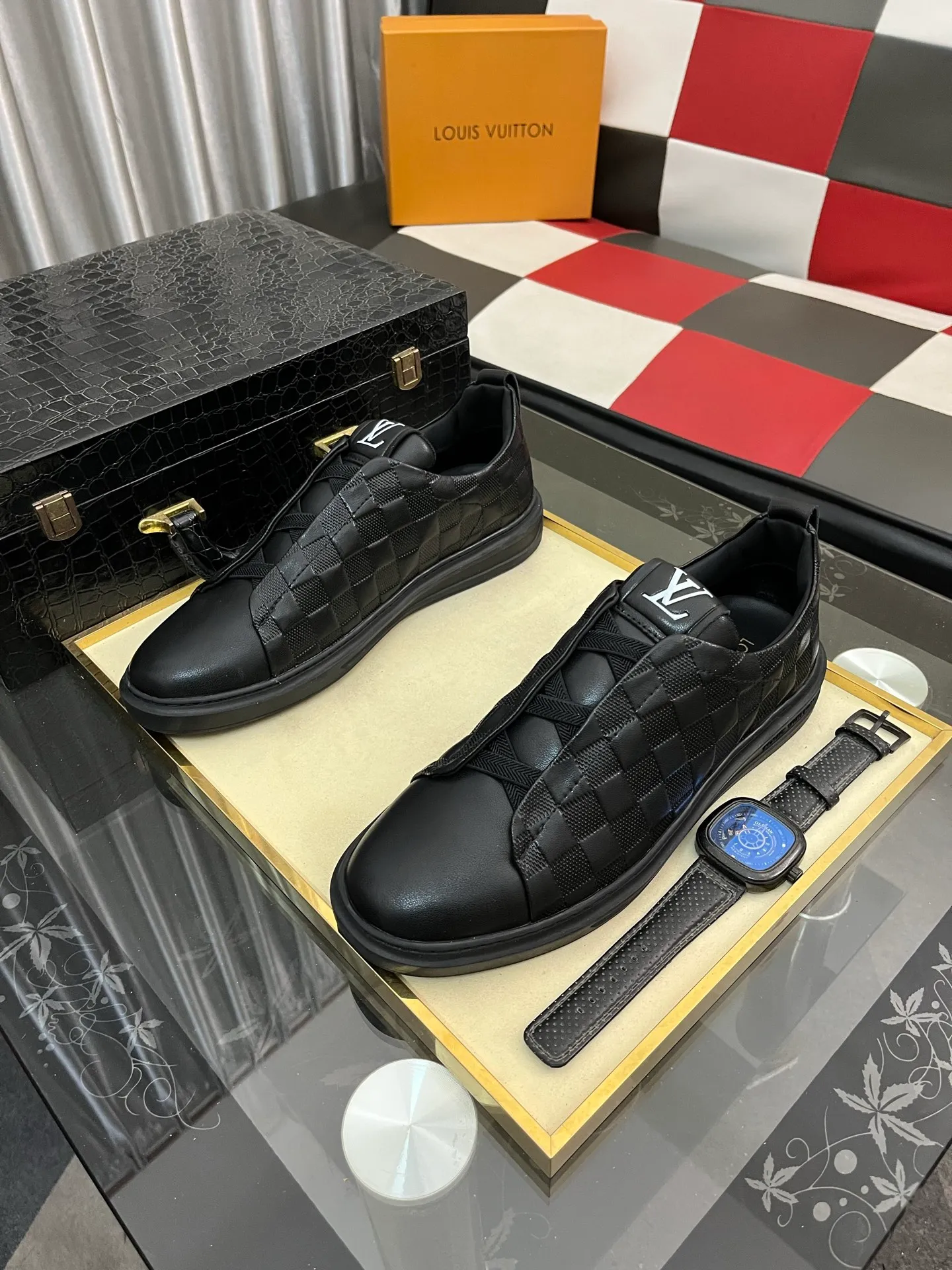 Men's shoes💰: 438⌚️⌚️"Loui* Vuitto*" LV's new Gaobang sports and casual shoes, imported first-layer cowhide ➕ imported sheepskin lining, high-end and comfortable, original outsole is light and wear-resistant! Purely handmade, details determine quality! Size 38-444️⃣Colors available